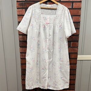 Barbizon Floral Lace Trim Nightgown